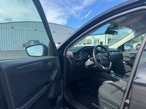 Used 2024 Ford Escape Active AWD/4WD image 8