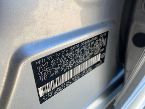 Used 2016 Lexus IS 300 AWD image 36