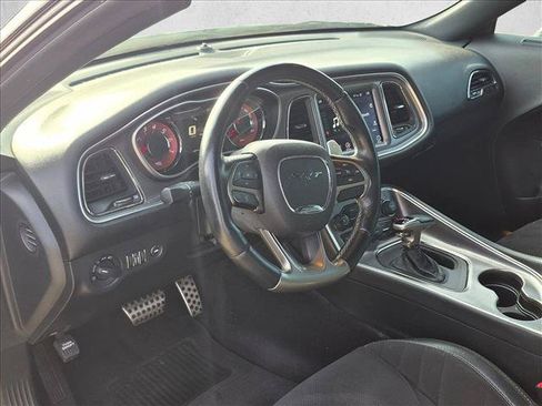 Used 2017 Dodge Challenger SRT Hellcat RWD image 7