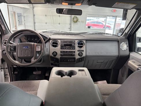 Used 2012 Ford F250 XLT w/ Snow Plow Prep Pkg image 14