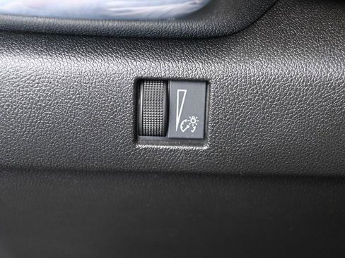 Used 2023 GMC Canyon Elevation image 14