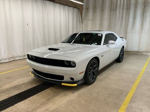 Used 2023 Dodge Challenger R/T w/ Blacktop Package image 3
