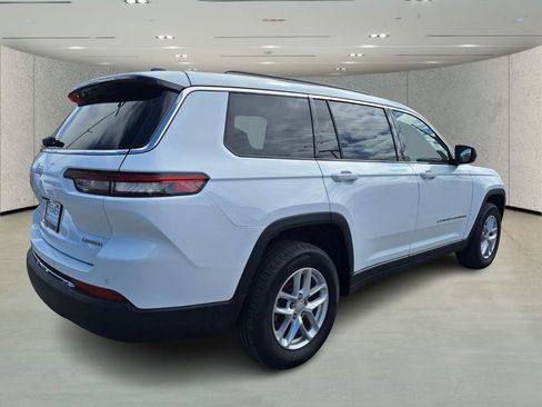 Used 2025 Jeep Grand Cherokee L Laredo w/ Luxury Tech Group I AWD/4WD image 5