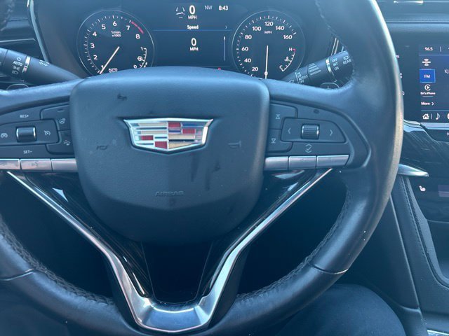Used 2022 Cadillac XT6 Premium Luxury w/ Technology Package FWD image 18
