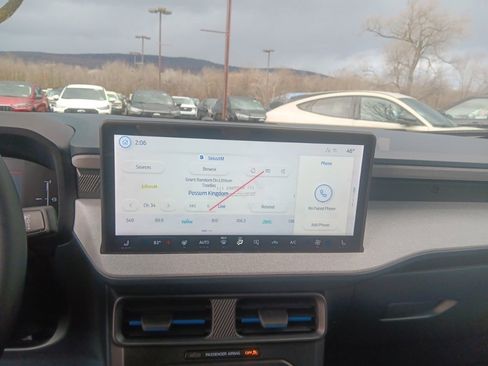 New 2026 Ford Maverick XLT w/ XLT Luxury Package image 34