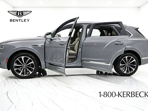 Used 2024 Bentley Bentayga Extended Wheelbase AWD/4WD image 4