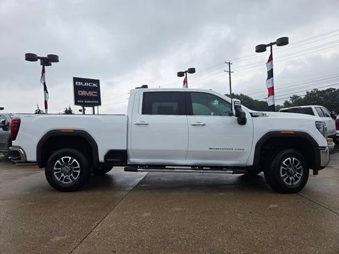 New 2026 GMC Sierra 2500 SLT AWD/4WD image 18