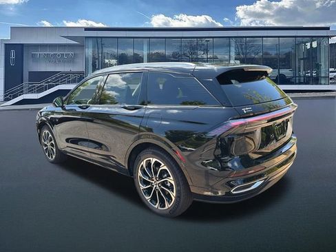 New 2026 Lincoln Nautilus Premier w/ Equipment Group 102A AWD/4WD image 5
