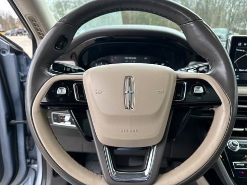 Used 2022 Lincoln Corsair AWD w/ Premium Package image 30