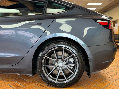 Used 2022 Tesla Model 3 RWD image 13