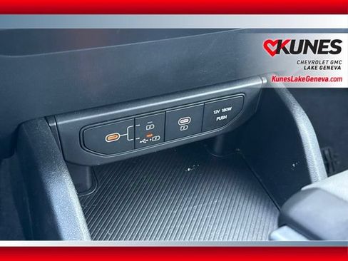 Used 2025 Kia K4 FWD image 19