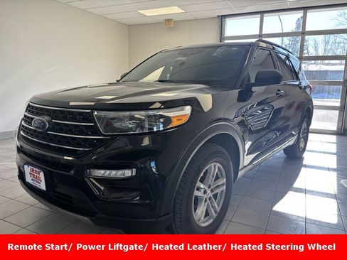 Used 2022 Ford Explorer XLT image 1