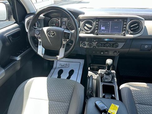 Certified 2023 Toyota Tacoma SR5 AWD/4WD image 20