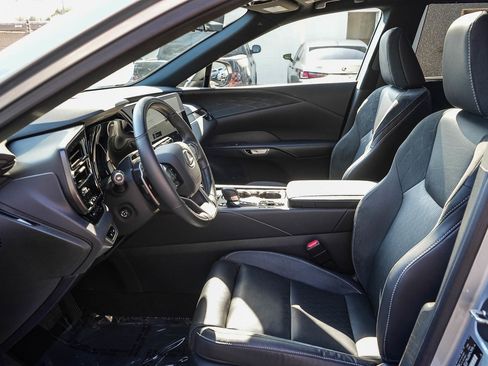 Certified 2023 Lexus RX 350 FWD w/ Accessory Package (A2) image 17