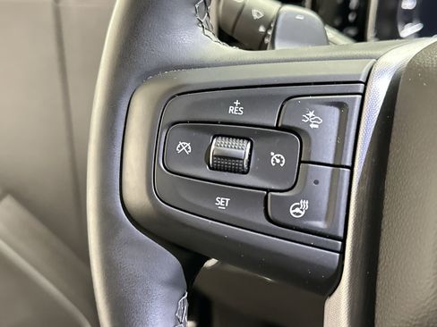 Used 2025 GMC Sierra 1500 Elevation image 27