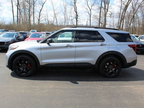 Used 2023 Ford Explorer ST w/ Equipment Group 401A image 8