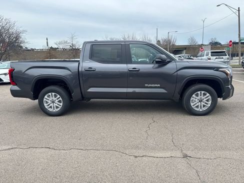 New 2026 Toyota Tundra SR5 AWD/4WD image 8