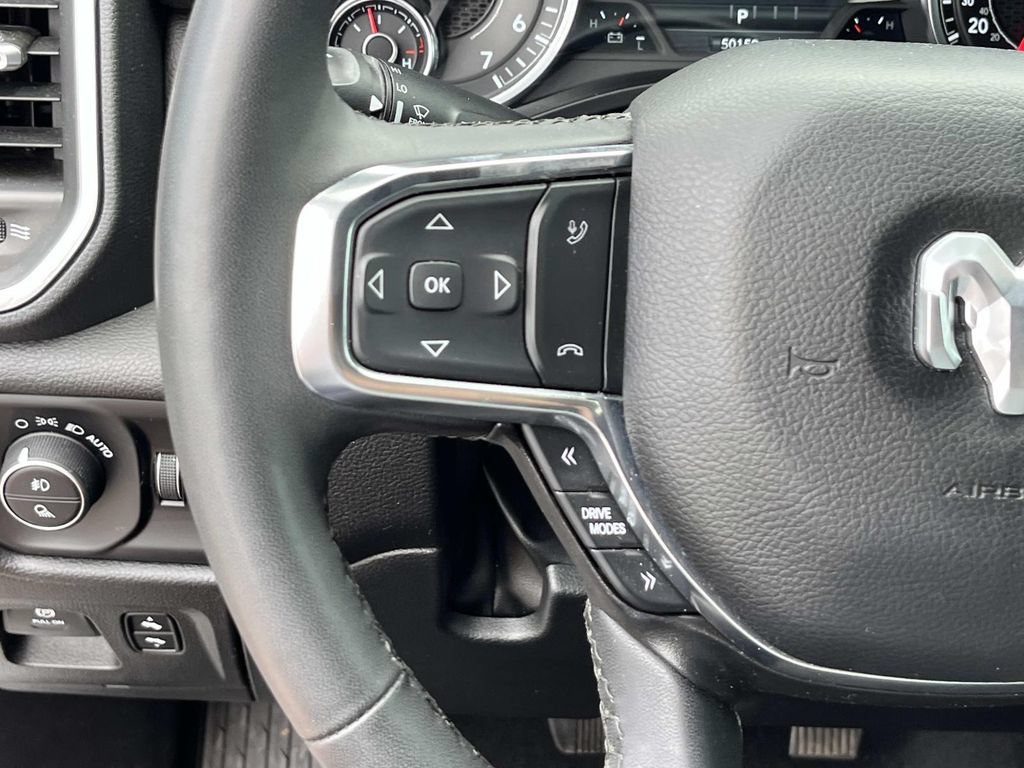 Used 2025 RAM 1500 Laramie AWD/4WD image 29