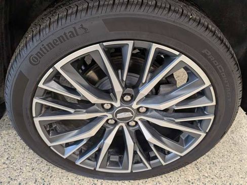 Used 2024 Cadillac XT4 Sport image 7