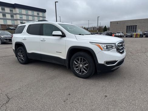 Used 2017 GMC Acadia SLT AWD/4WD image 13