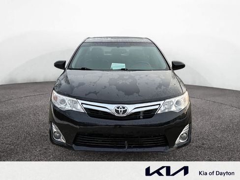 Used 2014 Toyota Camry XLE w/ Convenience Package image 8