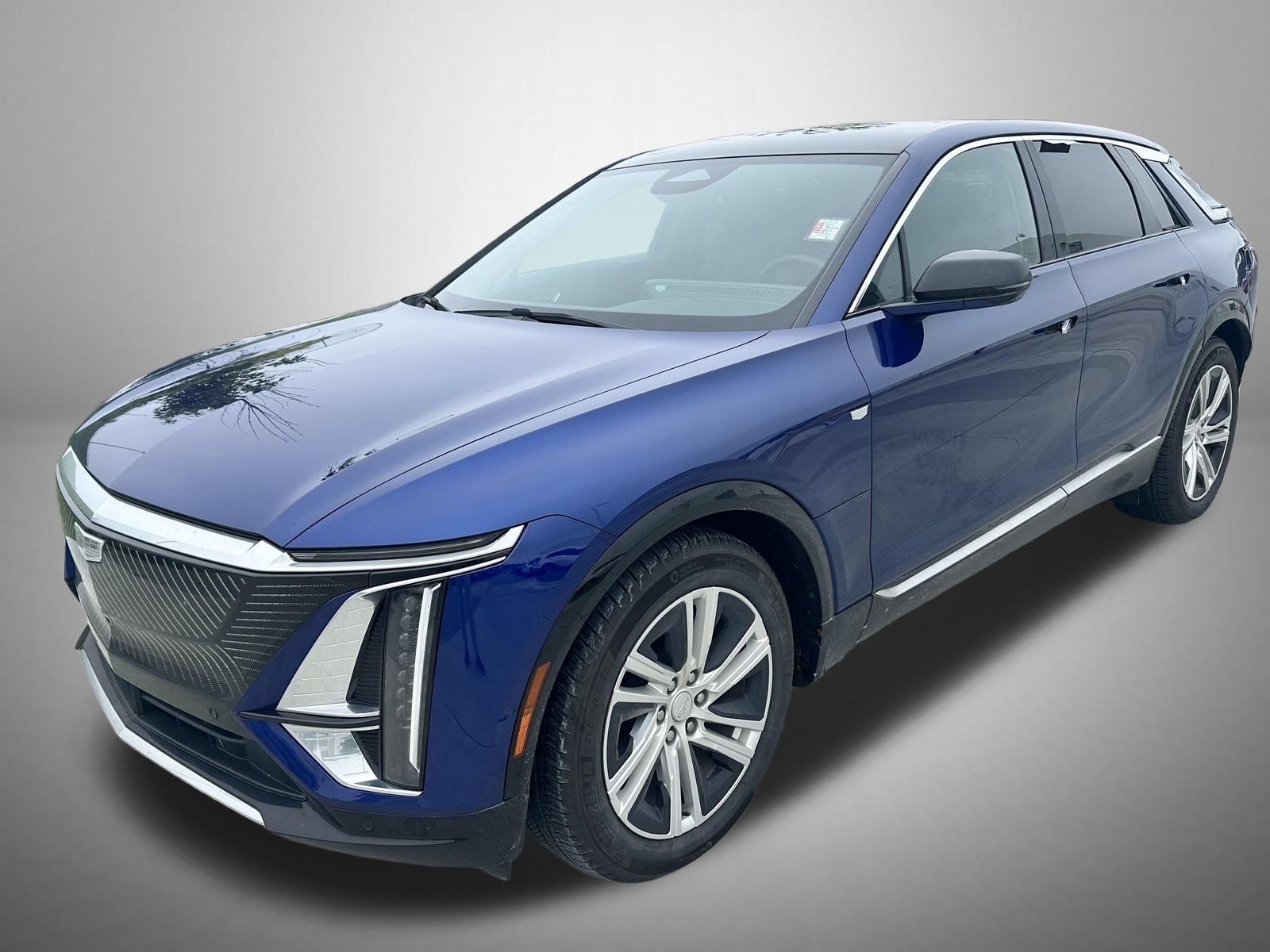 Certified 2024 Cadillac Lyriq Tech w/ Driver Assist Package AWD/4WD image 1
