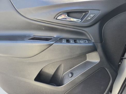 Used 2019 Chevrolet Equinox LT FWD image 25