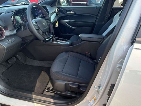 New 2026 Chevrolet Trax RS FWD image 14