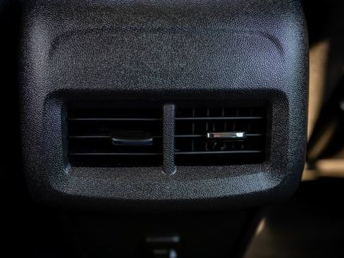 Used 2021 GMC Terrain SLE FWD image 28