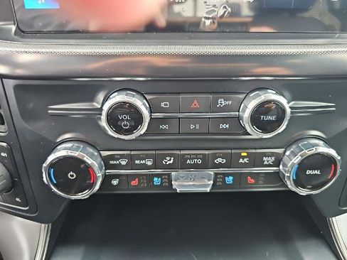 New 2025 Ford F150 Lariat w/ Equipment Group 501A Mid image 19