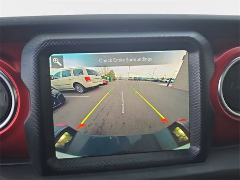 Used 2022 Jeep Gladiator Rubicon w/ Cold Weather Group image 25