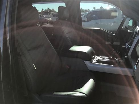 Used 2017 Ford F150 Lariat RWD image 8