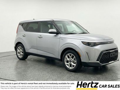 Used 2025 Kia Soul LX w/ LX Technology Package