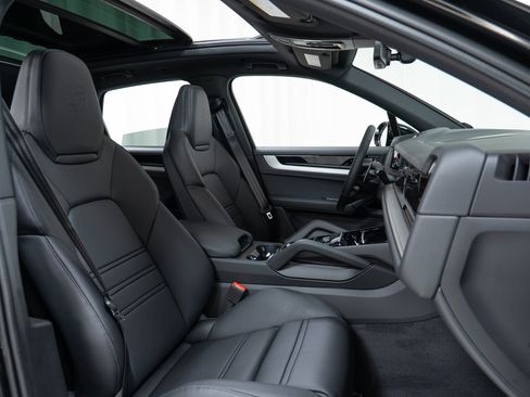 New 2026 Porsche Cayenne S AWD/4WD image 26