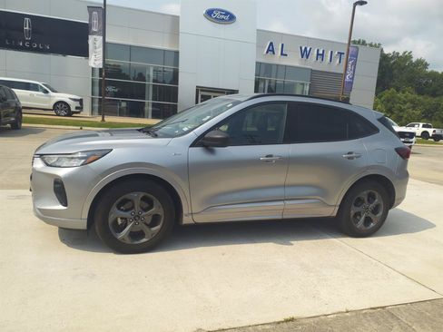 Used 2024 Ford Escape ST-Line FWD image 2