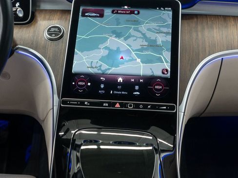 Used 2025 Mercedes-Benz CLE 300 4MATIC Coupe image 21