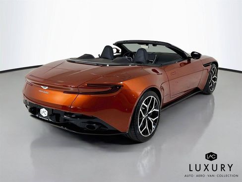 Used 2019 Aston Martin DB11 Volante RWD image 6