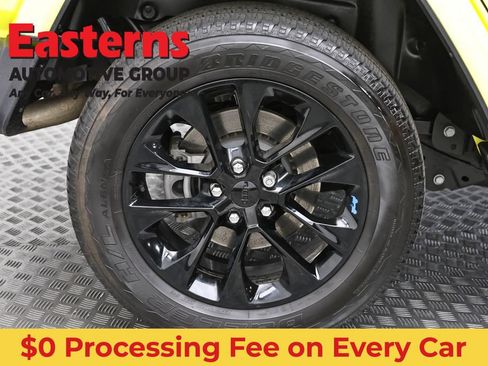 Used 2023 Jeep Wrangler Unlimited Sahara AWD/4WD image 30