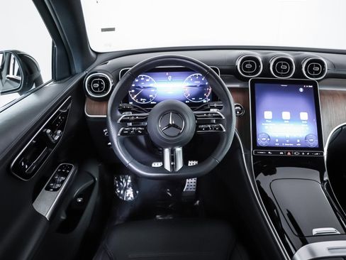 Certified 2025 Mercedes-Benz GLC 300 4MATIC w/ AMG Line image 15