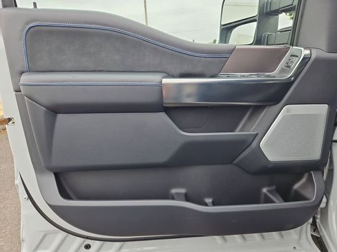 New 2026 Ford F250 Platinum w/ Tremor Off-Road Package image 9