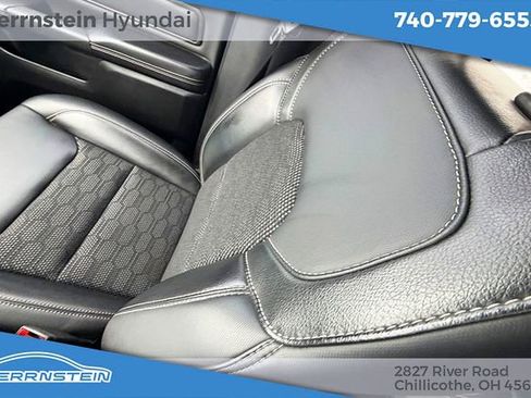 Used 2021 RAM 1500 Sport w/ Night Edition image 11