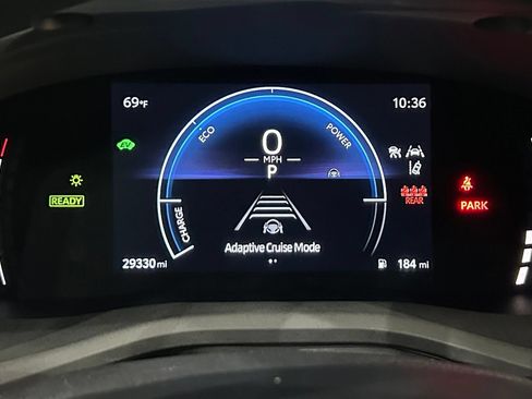 Used 2025 Toyota Camry LE FWD image 62