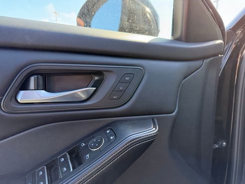 Used 2025 Nissan Rogue SL w/ Tech Package image 14