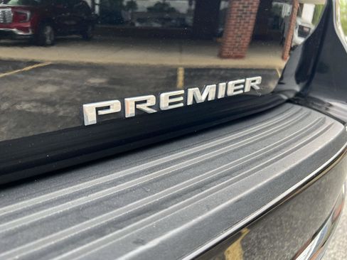 Used 2023 Chevrolet Tahoe Premier AWD/4WD image 6