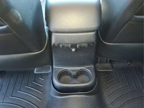 Used 2014 Jeep Wrangler Unlimited Rubicon w/ Connectivity Group AWD/4WD image 15