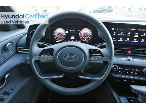 Certified 2025 Hyundai Elantra SEL image 16