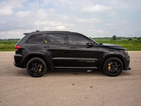 Used 2018 Jeep Grand Cherokee Trackhawk AWD/4WD image 8