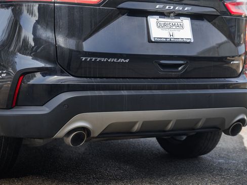 Used 2022 Ford Edge Titanium image 10