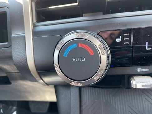 New 2025 Toyota Tacoma TRD Off-Road AWD/4WD image 35