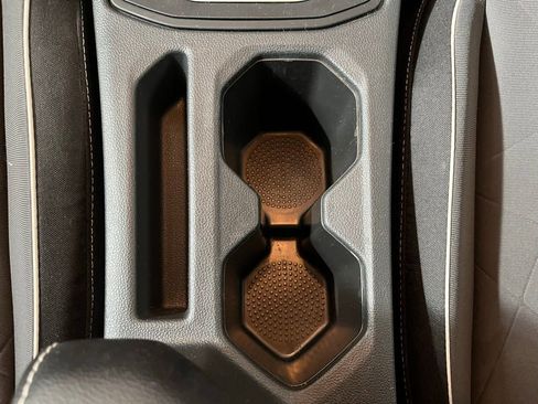 Certified 2025 Volkswagen Jetta Sport image 15